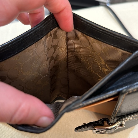 Coach Black leather wallet EUC - Picture 5 of 6